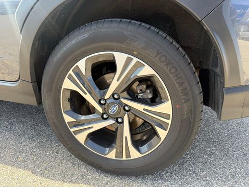 Used 2025 Subaru Crosstrek 2.0i Premium image 7