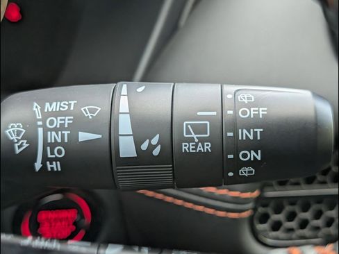 Certified 2025 Honda HR-V Sport image 14