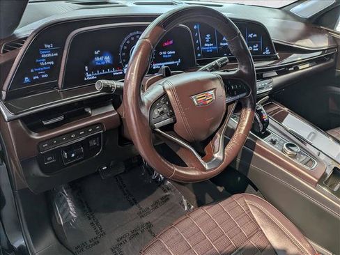 Used 2023 Cadillac Escalade Sport Platinum w/ LPO, ONYX Package AWD/4WD image 7