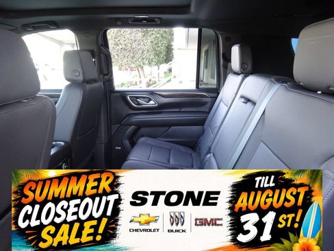 Certified 2024 Chevrolet Suburban Z71 w/ Luxury Package AWD/4WD image 20