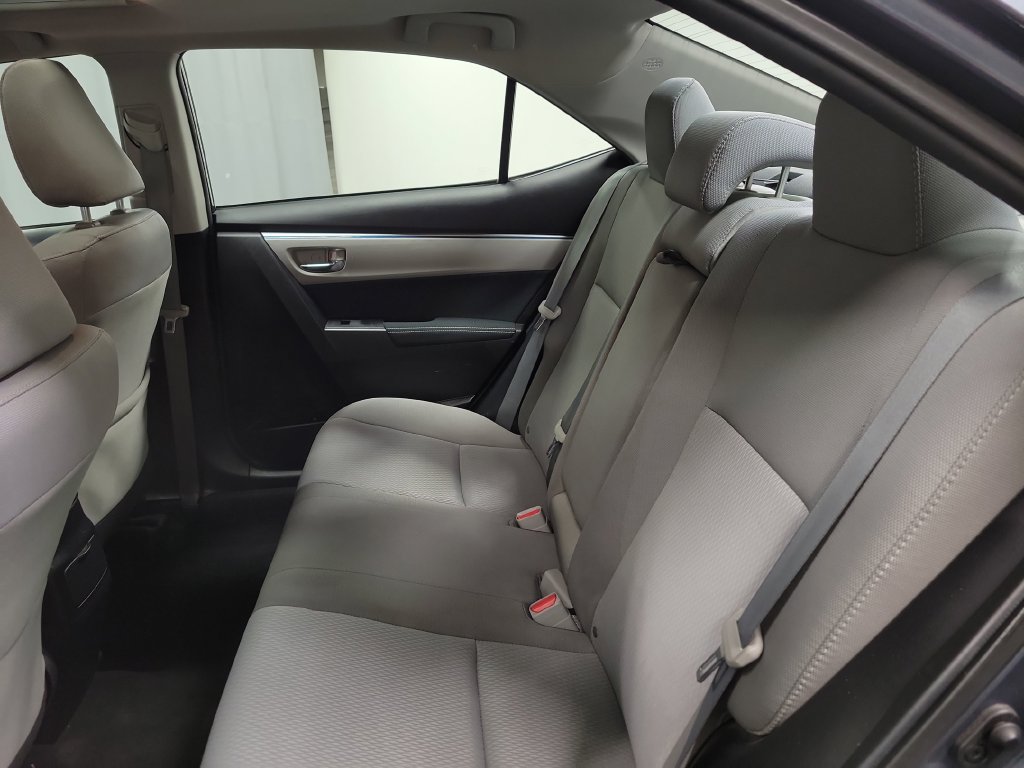 Used 2015 Toyota Corolla LE FWD image 29