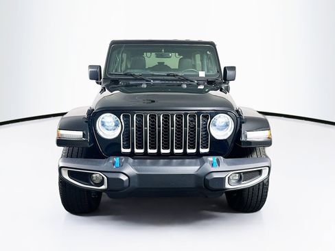Used 2023 Jeep Wrangler Unlimited Sahara w/ Cold Weather Group AWD/4WD image 2