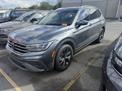 Used 2023 Volkswagen Tiguan SE