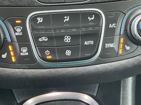 Used 2023 Chevrolet Malibu LT image 42