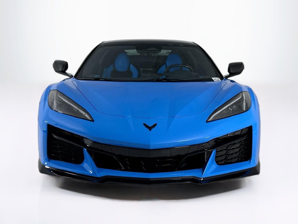 Used 2025 Chevrolet Corvette Z06 w/ Stealth Interior Trim Package RWD image 8
