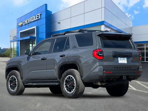 Used 2025 Toyota 4Runner TRD Off-Road Premium AWD/4WD image 6