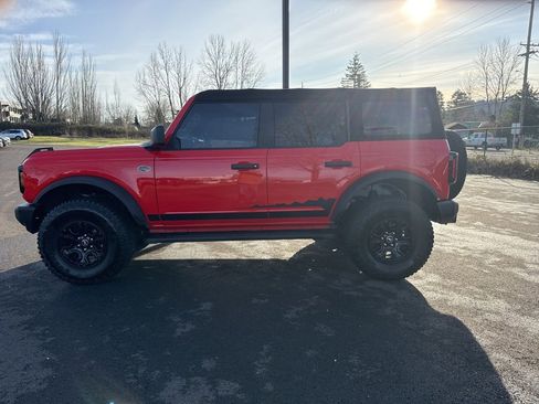 Used 2022 Ford Bronco Wildtrak image 4