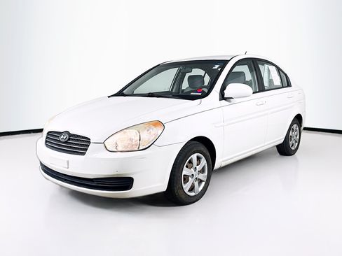 Used 2009 Hyundai Accent GLS w/ Premium Pkg 6 FWD image 4
