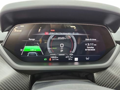 Used 2023 Audi RS e-tron GT w/ Carbon Performance Package AWD/4WD image 10