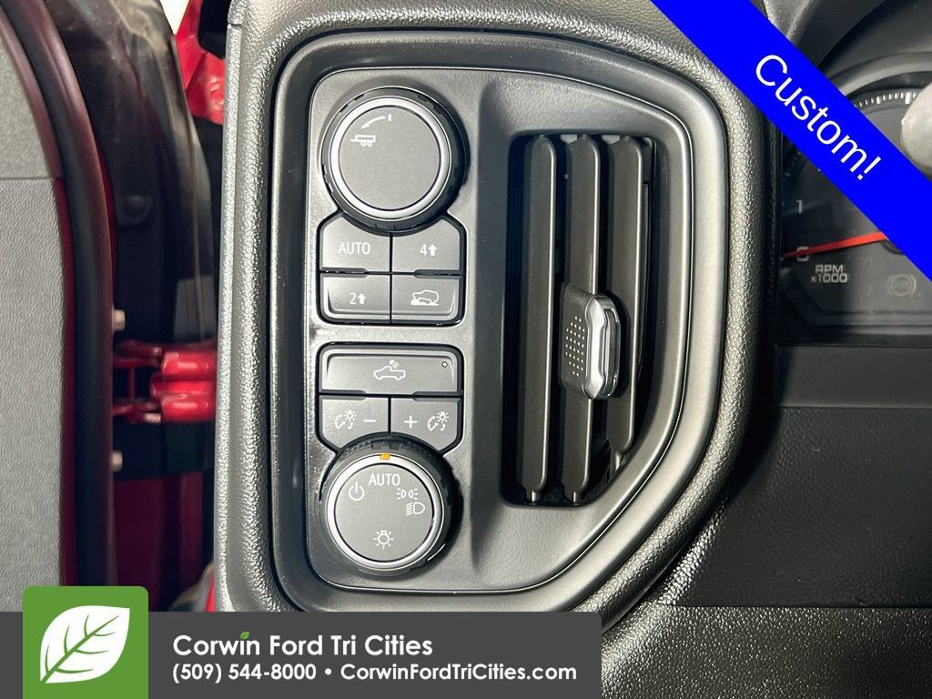 Used 2019 Chevrolet Silverado 1500 Custom w/ Custom Convenience Package AWD/4WD image 18