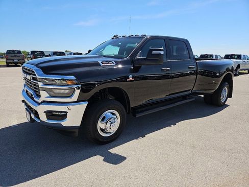 New 2026 RAM 3500 Tradesman AWD/4WD image 2