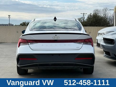 Used 2025 Hyundai Elantra SEL FWD image 8