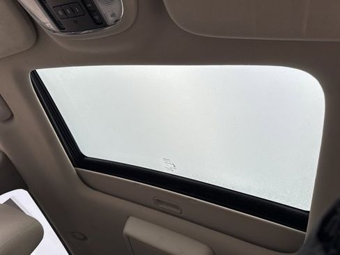 Used 2012 Dodge Durango Crew w/ Trailer Tow Group IV image 17