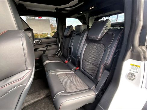 New 2025 Ford Bronco Raptor image 10