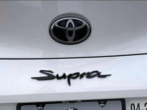 Used 2023 Toyota Supra Premium image 8
