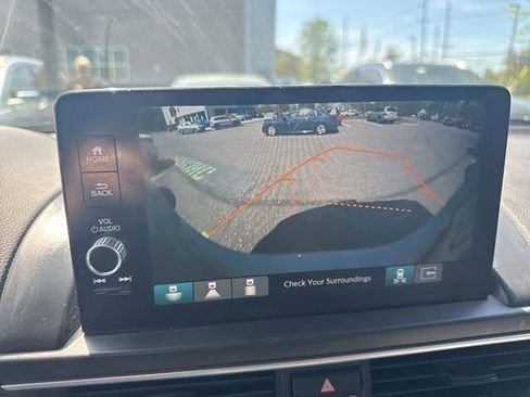 Used 2024 Honda Pilot EX-L image 10