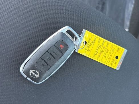 Used 2025 Nissan Sentra SV FWD image 29