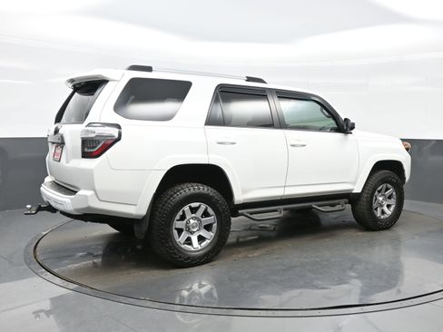 Used 2015 Toyota 4Runner Trail image 6