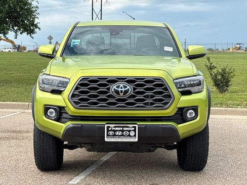 Used 2023 Toyota Tacoma TRD Off-Road AWD/4WD image 3