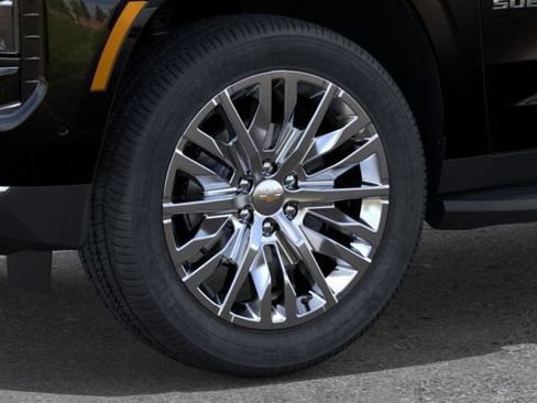 New 2026 Chevrolet Suburban LT w/ Comfort Package AWD/4WD image 9