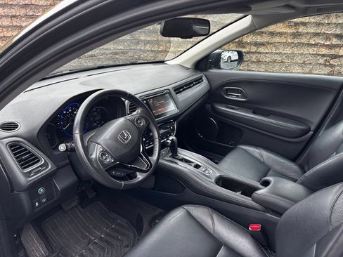 Used 2018 Honda HR-V EX-L image 10