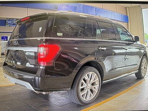 Used 2019 Ford Expedition Platinum RWD image 4