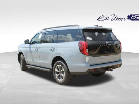 New 2027 Ford Expedition Active RWD image 4