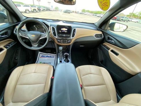 Used 2024 Chevrolet Equinox Premier FWD image 15