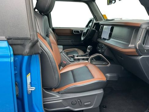 Used 2024 Ford Bronco Outer Banks AWD/4WD image 17