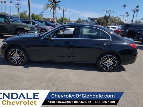 Used 2025 Mercedes-Benz C 300 Sedan image 5