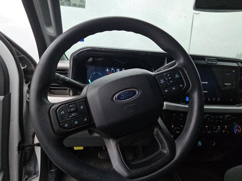 Used 2025 Ford F250 XLT w/ Black Appearance Package AWD/4WD image 14