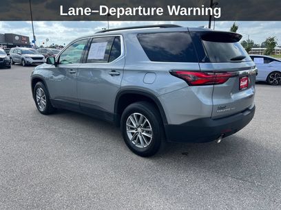 Used 2023 Chevrolet Traverse LT