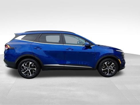 Used 2025 Kia Sportage EX w/ Premium Package image 11