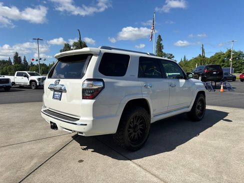Used 2023 Toyota 4Runner Limited AWD/4WD image 6
