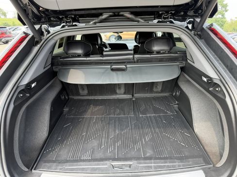 Certified 2025 Cadillac Optiq Luxury 2 w/ LPO, Floor Liner Package AWD/4WD image 13