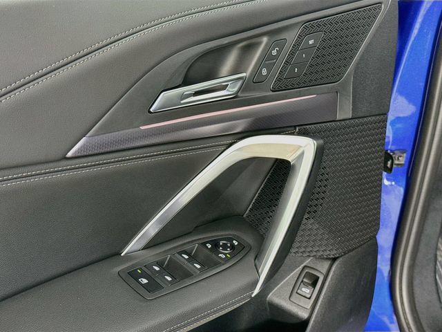 Used 2023 BMW X1 xDrive28i w/ M Sport Package AWD/4WD image 18