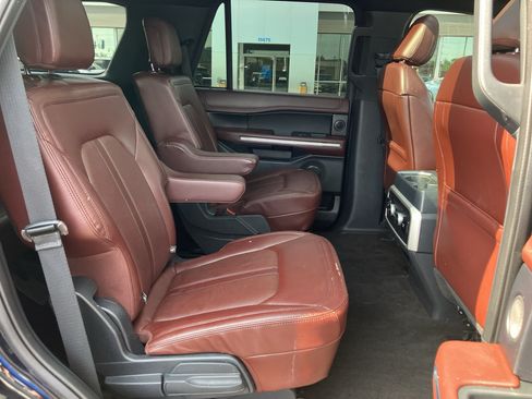 Used 2022 Ford Expedition Limited RWD image 38