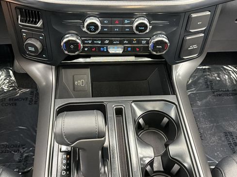 Used 2026 Ford F150 Lariat AWD/4WD image 23