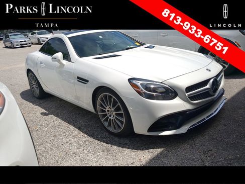 Used 2020 Mercedes-Benz SLC 300 image 1