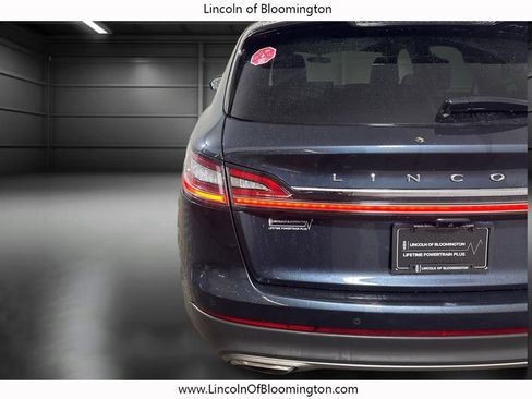 Used 2022 Lincoln Nautilus Reserve image 22