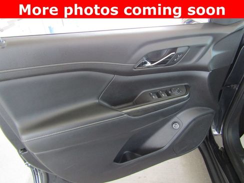 Used 2020 GMC Acadia SLT AWD/4WD image 22