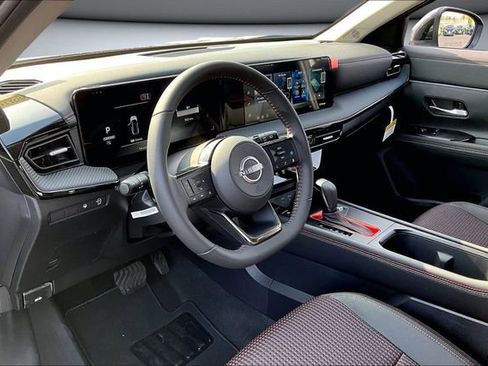 New 2026 Nissan Kicks SR FWD image 7