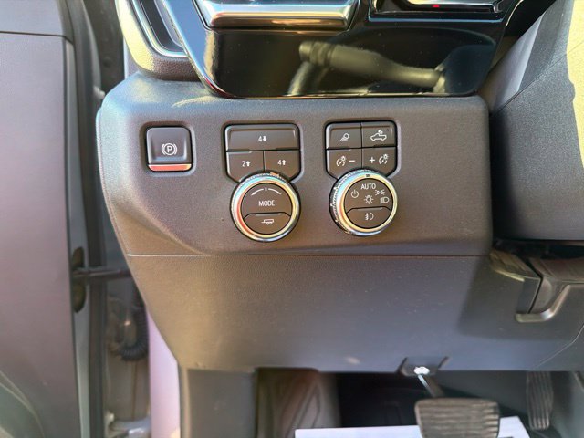 Used 2024 GMC Sierra 2500 SLE w/ SLE Value Package; AWD/4WD image 17