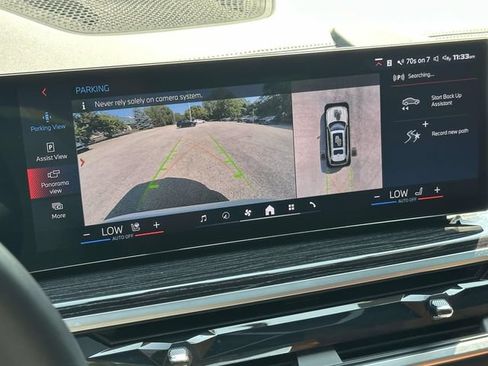 Used 2025 BMW X7 M60i AWD/4WD image 36