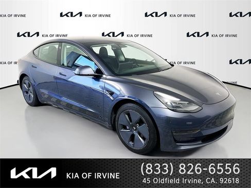 Used 2021 Tesla Model 3 Standard Range Plus RWD image 1