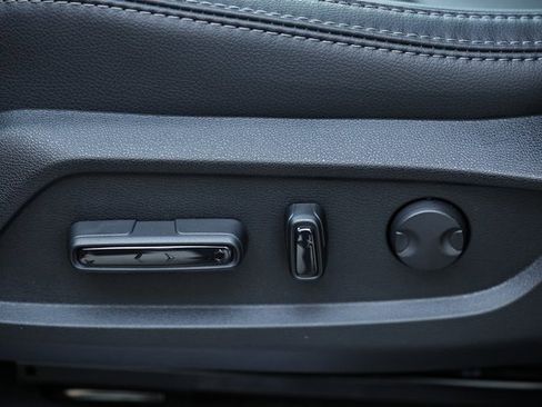 New 2025 Honda Pilot Touring image 28