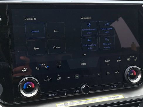Used 2026 Lexus TX 500h AWD w/ Technology Package image 25