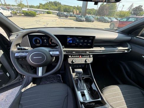 New 2026 Hyundai Santa Cruz SE AWD/4WD image 12