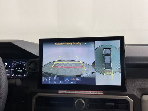 Used 2025 Toyota Tacoma Limited image 28