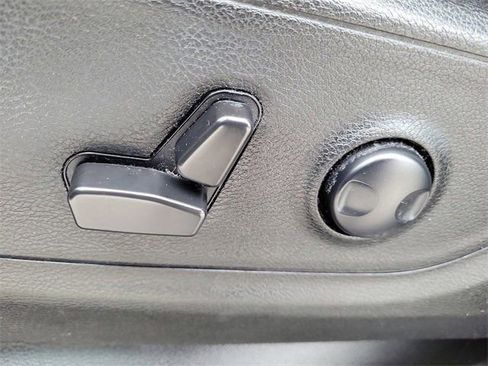 Used 2023 RAM 1500 Lone Star image 23